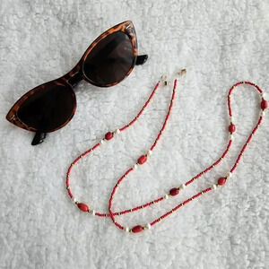 Sea Bamboo and White Pearl Handmade Beaded Glasses Chain